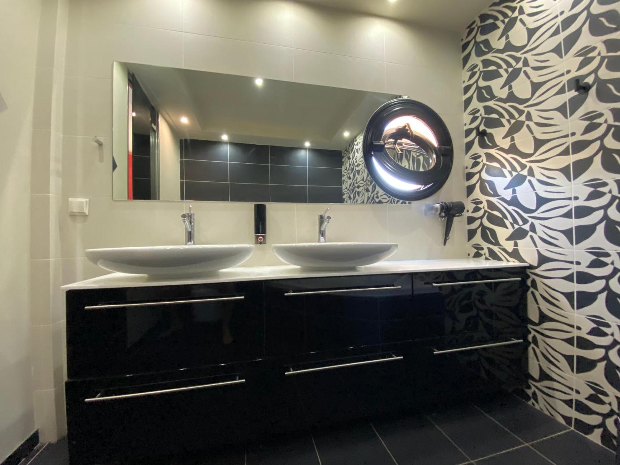 Luxury View Apartment 10Min From Athens Airport Koropion Exteriör bild